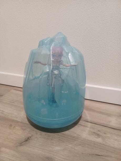 Lietajúca víla pop hatchimal, 