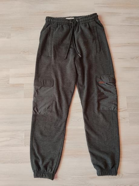 Hrubšie chlapčenské tepláky, s