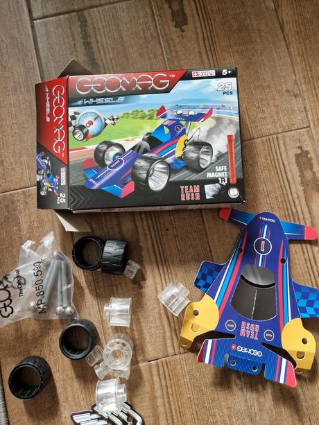 Geomag auto, 25ks, 