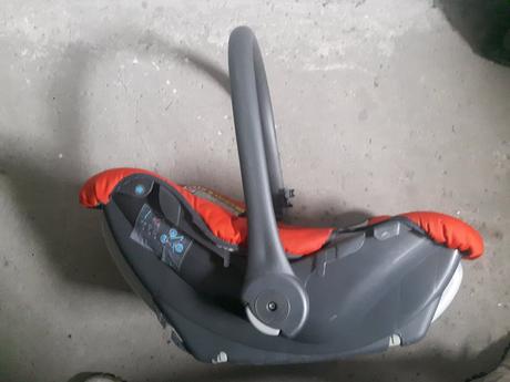 Autosedačka, neonato