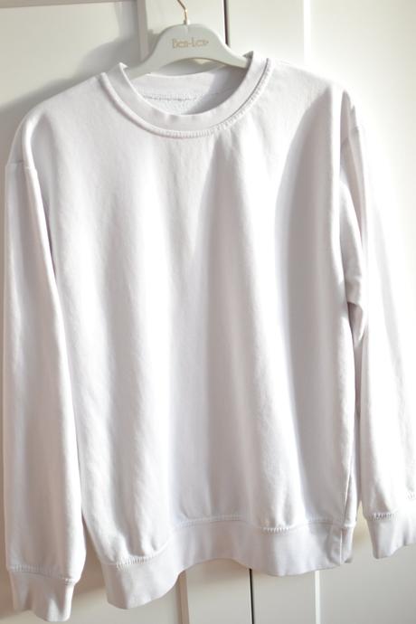 Unisex biela mikina s, s