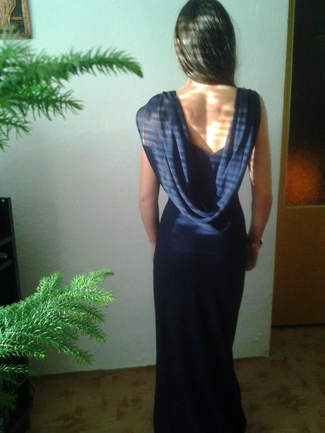 Spoločenské šaty, 38