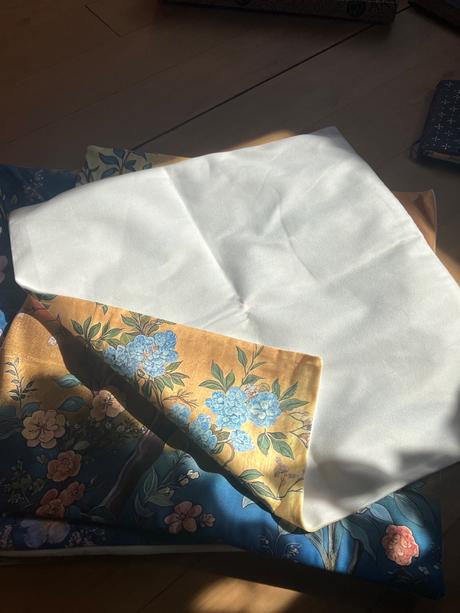 Predam ozdobne obliecky na vankus,