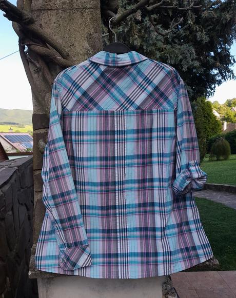 Kocková  košeľa, 44