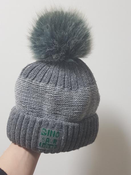 Čiapka a nákrčník, 