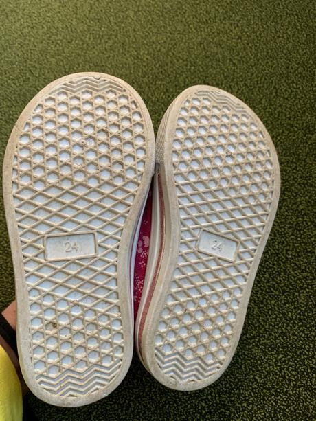 Papučky, cupcake,24