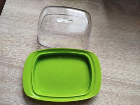 Plastova nadoba na maslo,