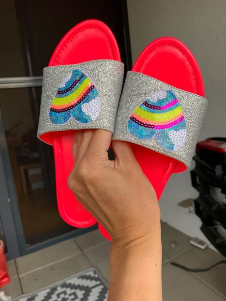 Neonove slapky billieblush, 35