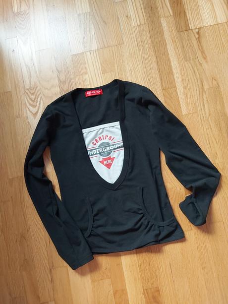 Čierne tričko s nápisom., m