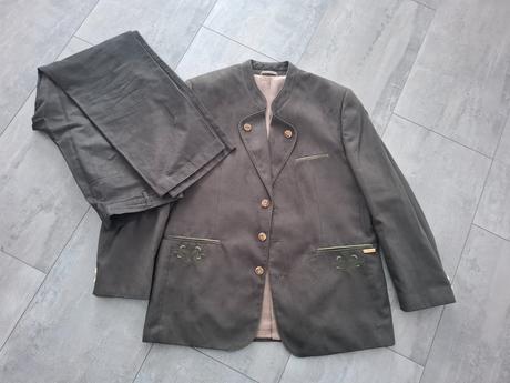 Poľovnícky oblek, 56