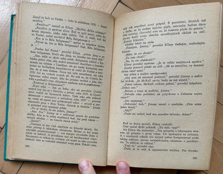 Mačka s mnohými chvostmi smrť krúti platňu e.queen,