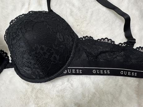 Čierna čipkovaná podprsenka zn. guess originál, guess,80b