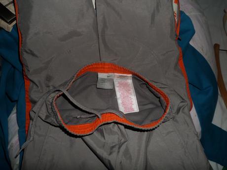 Nohavice na šport, nike,134
