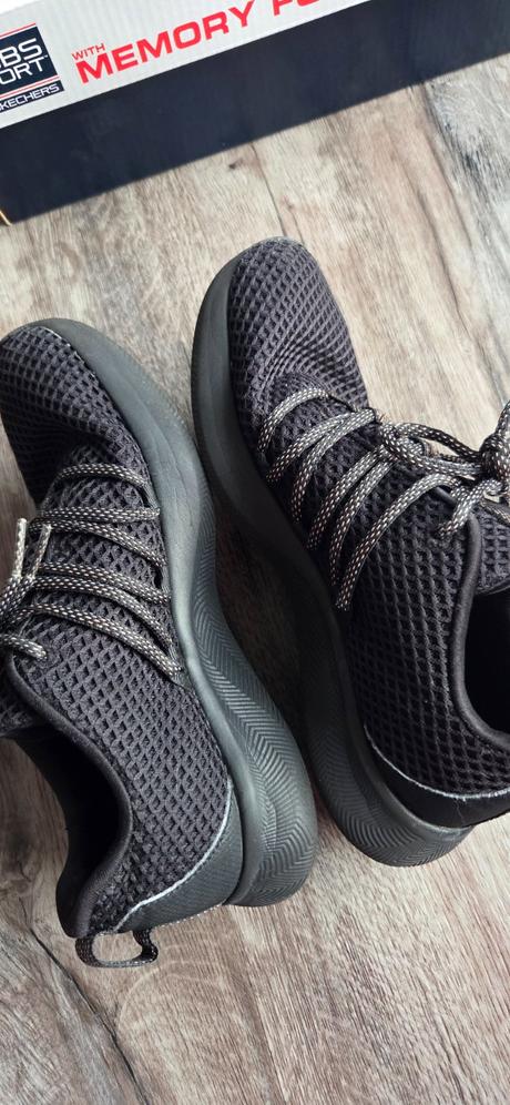 Tenisky, skechers,37
