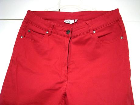 Červené trojštvrťové nohavice, 40
