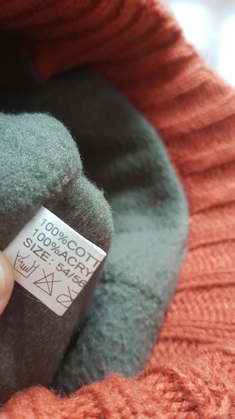 Teplá čiapka/šiltovka podšitá flisom 54-56, 