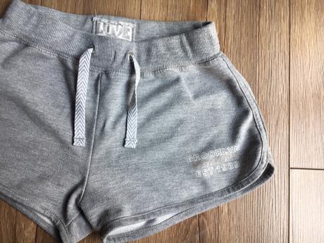 Kraťasy y.d, young dimension,134