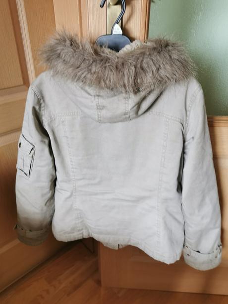 Zateplena dámska vetrovka, clockhouse,m