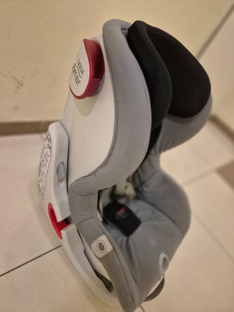 Autosedacka romer, britax