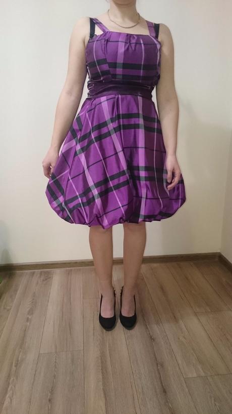 Spoločenské fialové šaty, 36