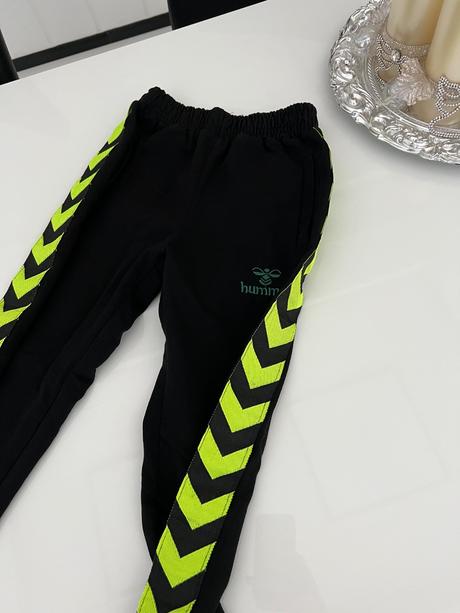 Hummel teplaky, hummel,134