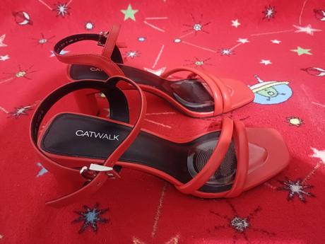 Červené sandálky, 40