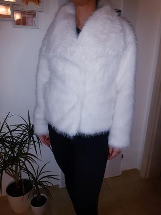 Biely kožuštek, pošta v cene, s