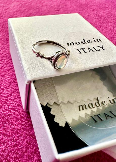 Nový strieborný vintage prsteň s opálom, 