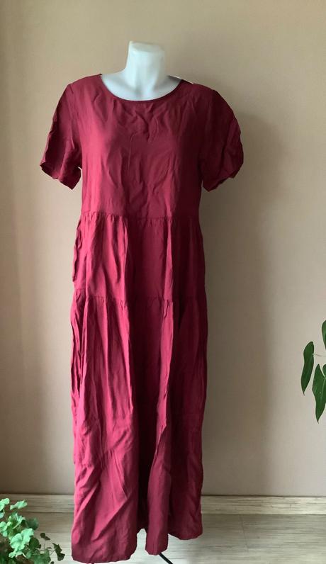 Krasne šaty/q1, 40 / m