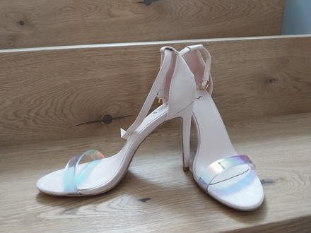 Elegantné jemne sandale, 40