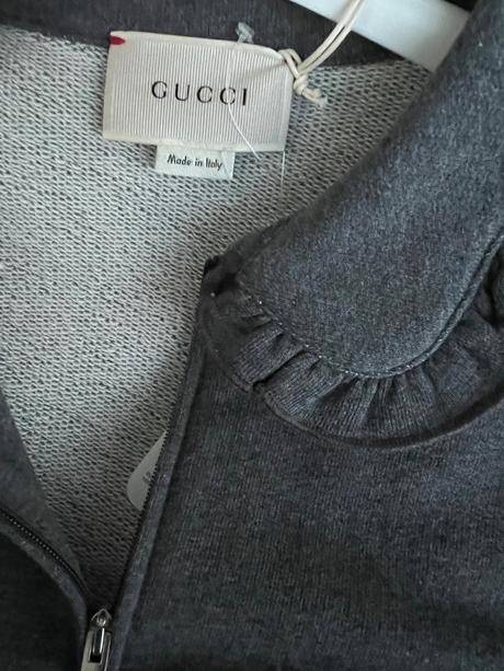 Gucci súprava nová s vysackami vel.8, 128