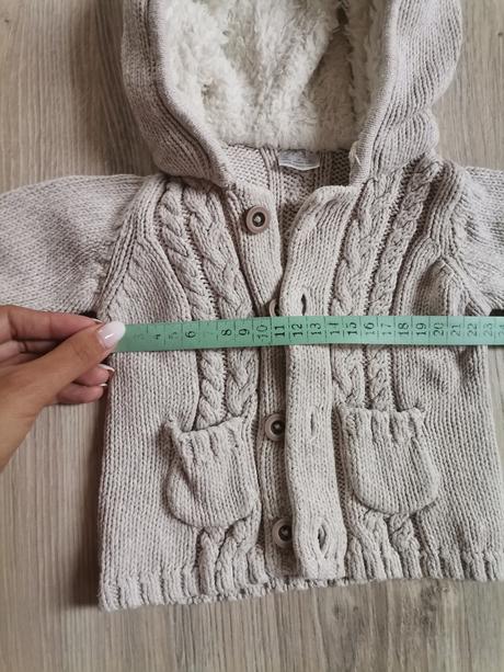 Béžový teply svetrík, f&f,50