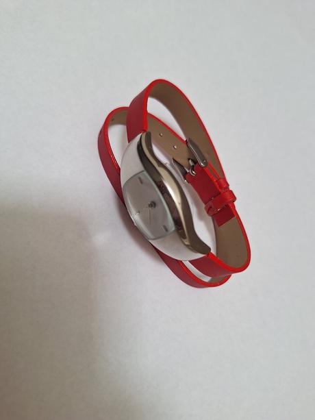 Dámske hodinky kérastase paris, 