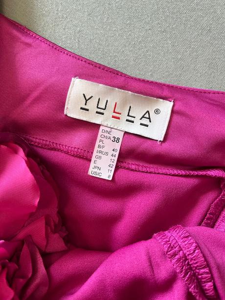 Spoločenské šaty, m