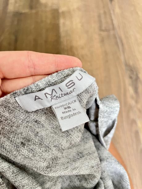 Dámsky sveter s v výstrihom a prekríženým chrbtom, amisu,xs