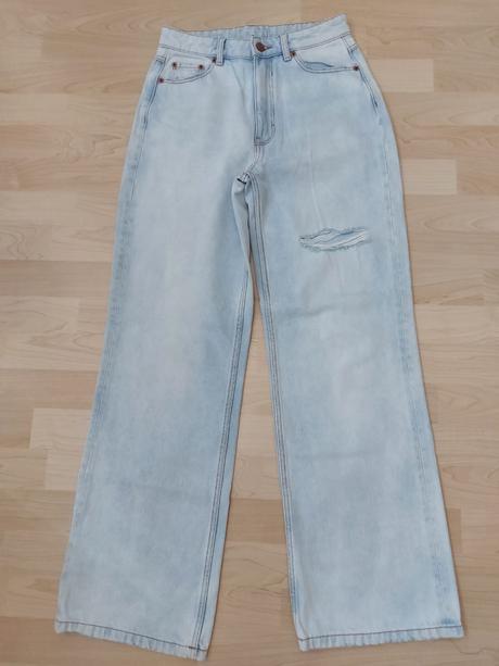 Džínsy, rifle, house,s