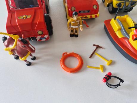 Autá požiarnik sam, 