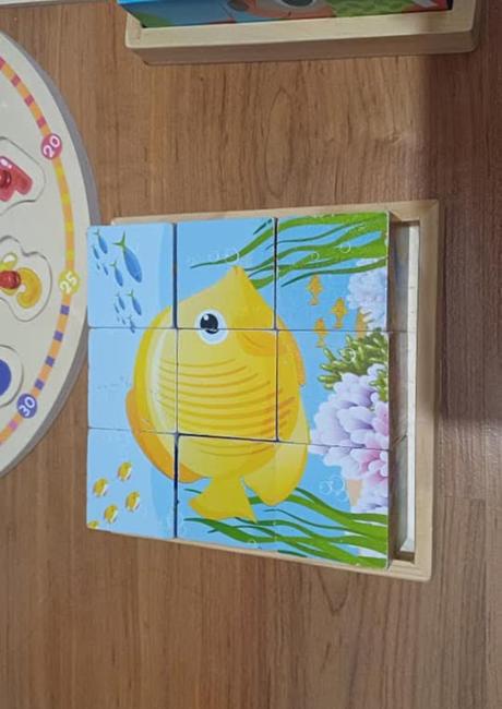 Kocky, hodiny, čísla, farby bludisko, 