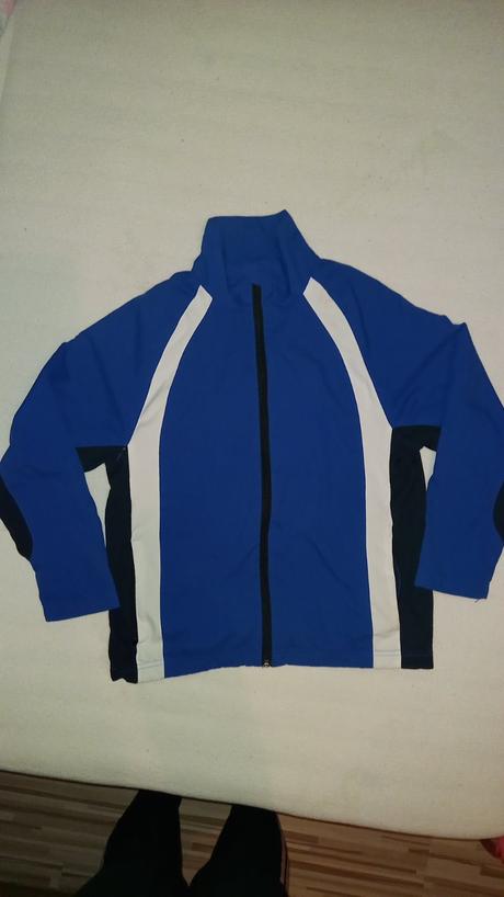 Sustiakova vetrovka, 140