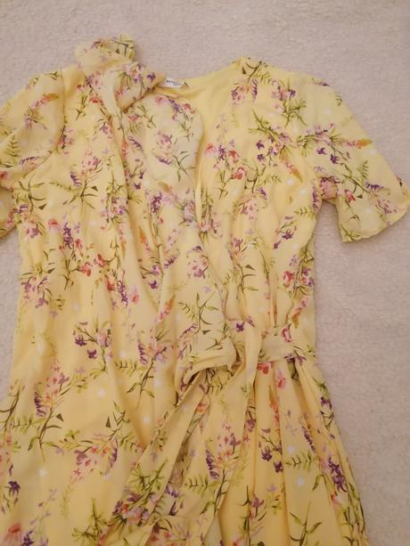 Volanikove šaty už aj s poštou, reserved,40