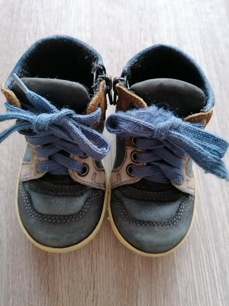 Prechodné topánocky, bambulini,23