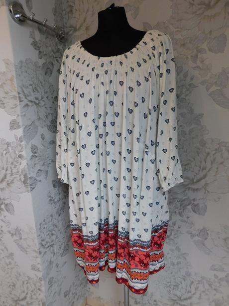 Pekna lahučka bluzka, 38