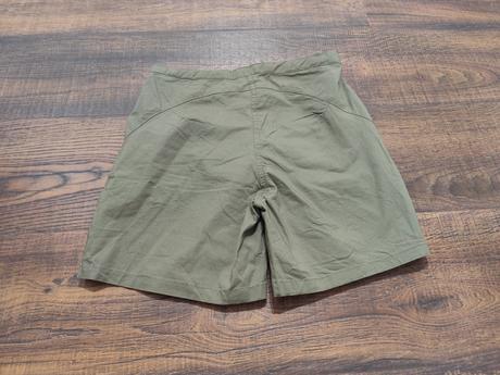 Kraťasy/ sukňa 146/152, decathlon,146