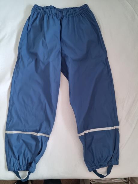 Nohavice do dažďa, lupilu,122