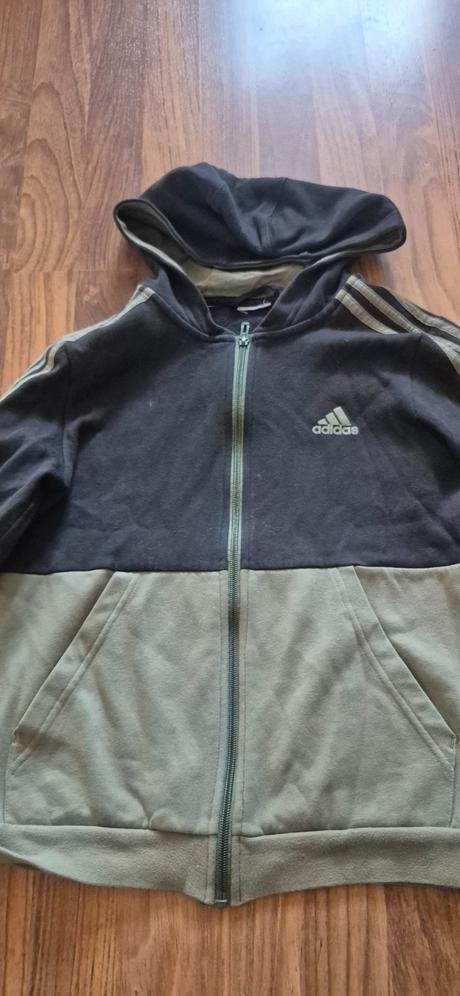 Predam detsky mikinu, adidas,158