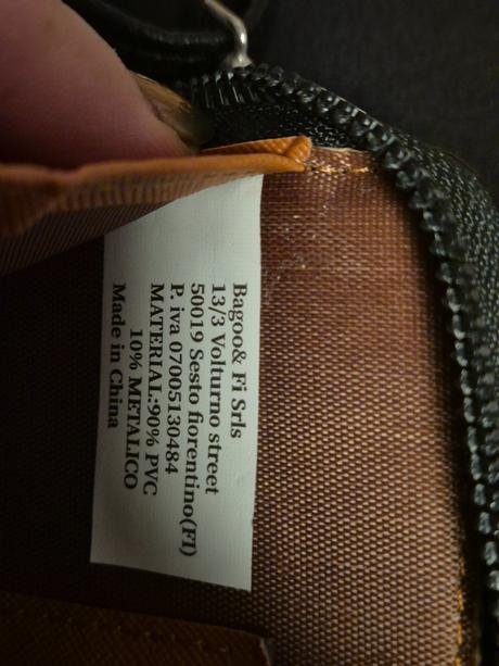 Obal na mobil aj peňaženka, 