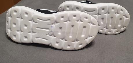 Ľahké tenisky, adidas,32