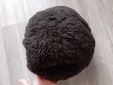 Stará tmavohnedá baranica čiapka, 