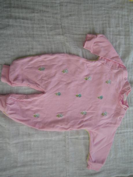 nenosený overálik, 68