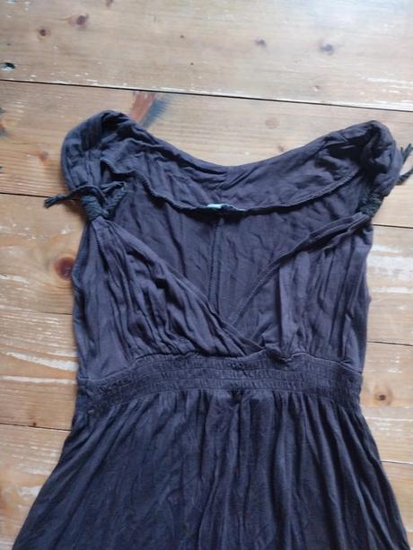 Dlhé čokoládové šaty, s